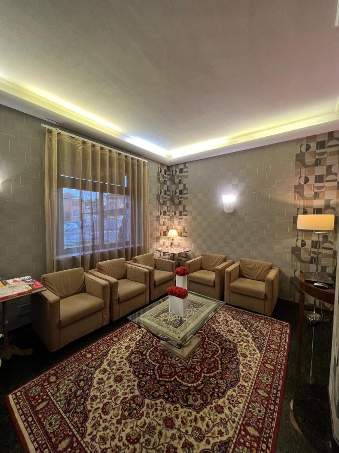 Hotel La Pace Сан-Мауро-Торінезе Екстер'єр фото