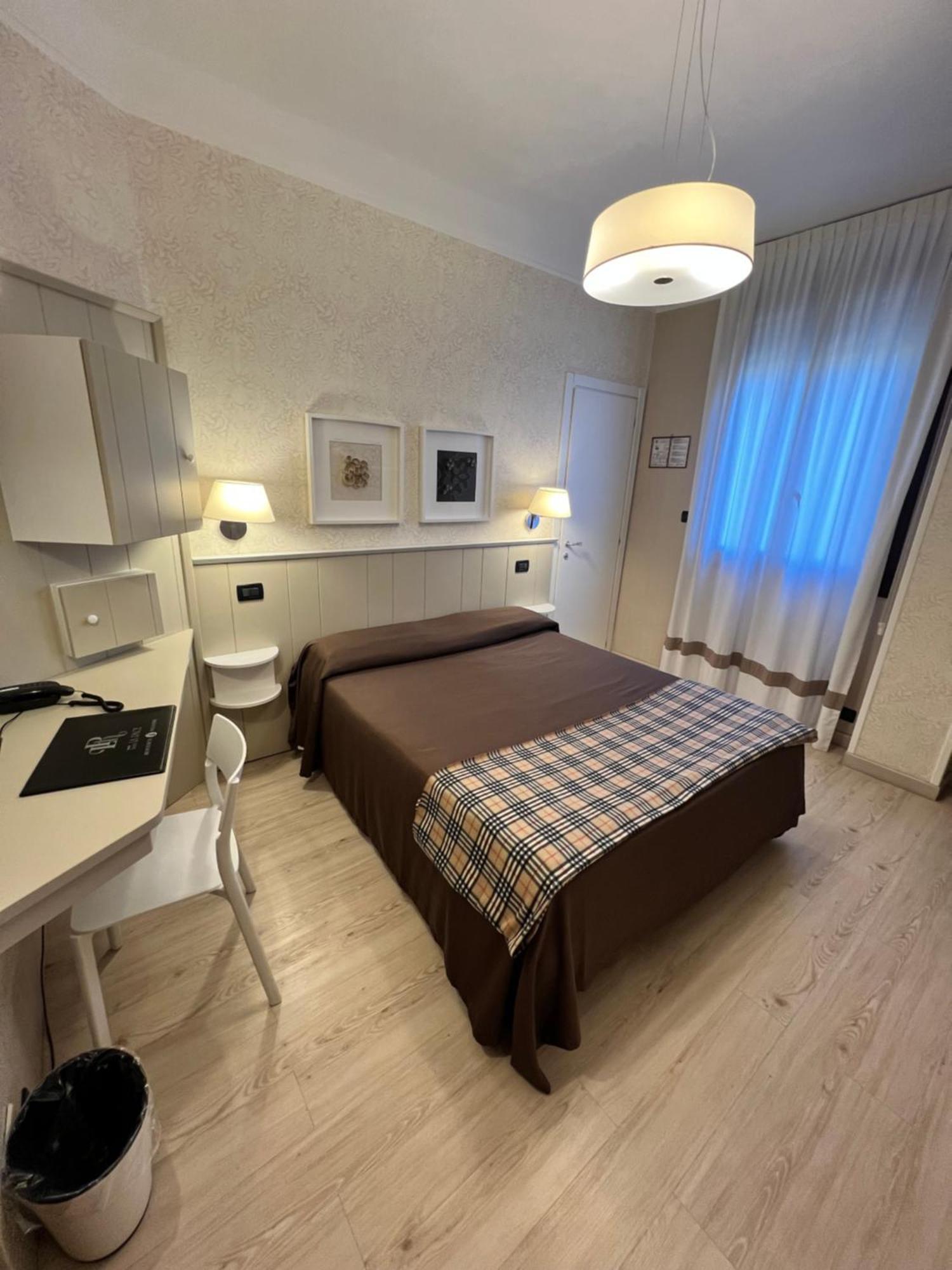Hotel La Pace Сан-Мауро-Торінезе Екстер'єр фото